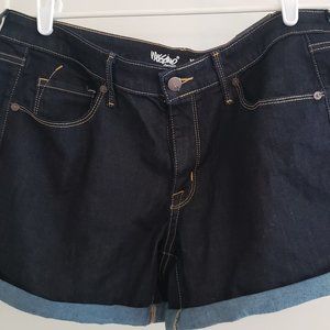 Mossimo mid rise midi denim jean shorts